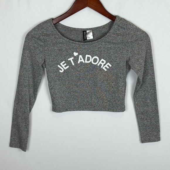 H&M Tops - H&M Divided Je t'adore‎ Long Sleeve Crop Top